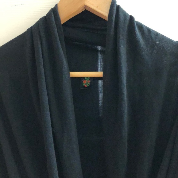 Ladies sweater - Picture 3 of 4